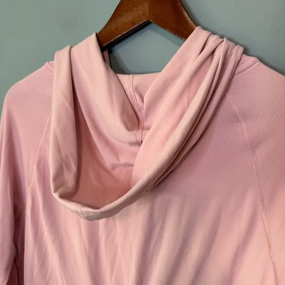 GYMSHARK Breeze Lightweight Seamless Hoodie in Shell Pink. Size Large ? - Picture 6 of 11